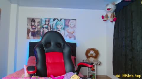 Hanna davis  new account  online show from January 8, 9:44 pm