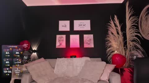  im Hanna online show from February 13, 8:38 am