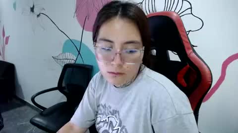 mara online show from July 15, 9:52 pm