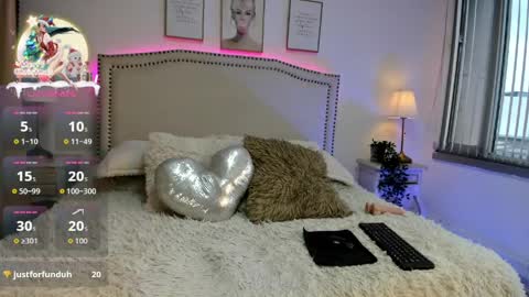 Hanna Klover online show from May 19, 12:56 pm
