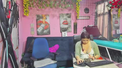 Hanna online show from May 25, 12:15 pm