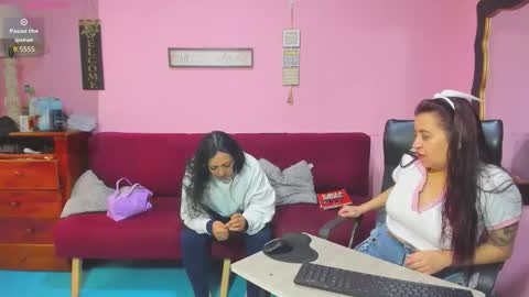 Hanna online show from November 1, 8:57 pm