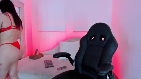 Hanna online show from December 24, 5:44 pm