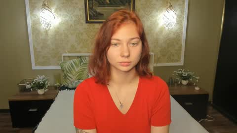 Mia online show from October 7, 11:03 am