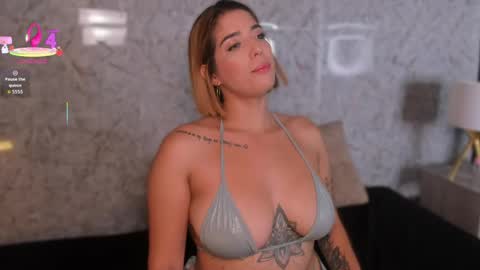 Hanna  online show from May 9, 10:34 pm