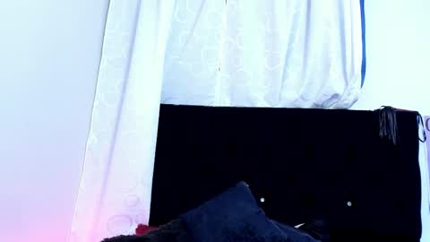 hanna_vell11 online show from February 3, 6:51 am