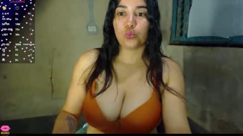 hannaagt online show from May 21, 7:28 am