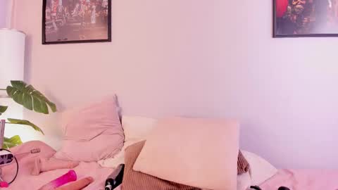 Hannaa online show from February 6, 10:02 pm