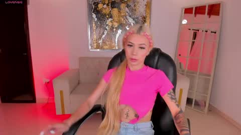  Hanna Connor  online show from May 18, 12:09 am