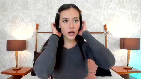 Hanna online show from May 1, 2:26 am