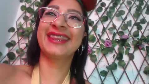 SARA  online show from December 14, 11:23 pm
