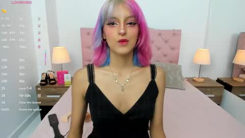 Hannah online show from May 20, 7:33 pm