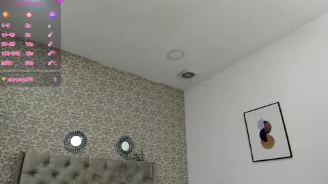 HANNAH MILLER online show from February 13, 11:39 am