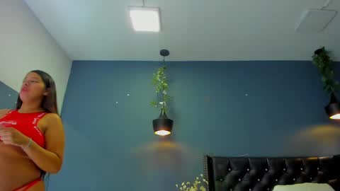 HANNAH MILLER online show from February 28, 5:48 pm