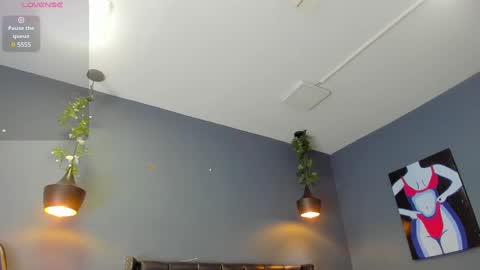 HANNAH MILLER online show from January 31, 5:21 pm