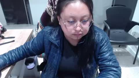 Hannah online show from July 7, 4:48 am