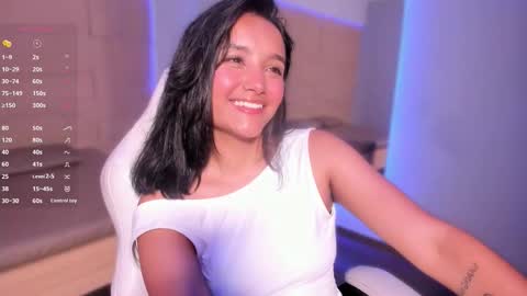 hannahmonttgomery  Help me reach 100 Hands up online show from February 5, 5:38 pm