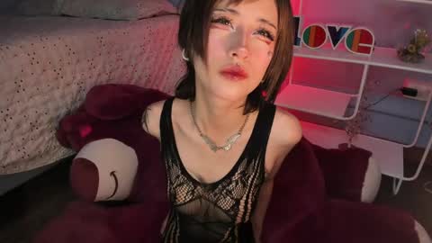Hannah online show from May 7, 12:53 pm