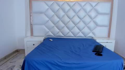 hannalanee online show from September 30, 12:22 pm