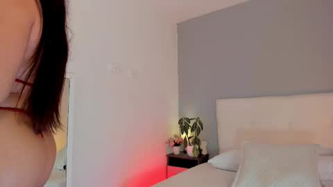 hannamartinnez online show from October 6, 8:24 pm