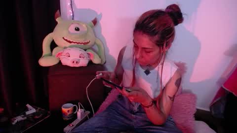 hannaqueen23 online show from December 22, 6:16 am