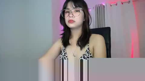 Snapshot of hannaqxx chatting on December 19, 2:13 pm hannah online show from December 19, 2:13 pm