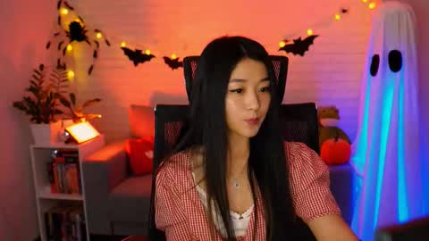 hannarosie online show from October 26, 5:30 pm