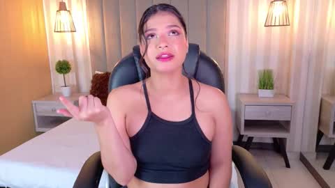 hannasthone online show from March 28, 3:55 pm