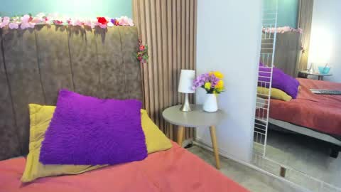 hannawen_ online show from May 20, 8:06 pm