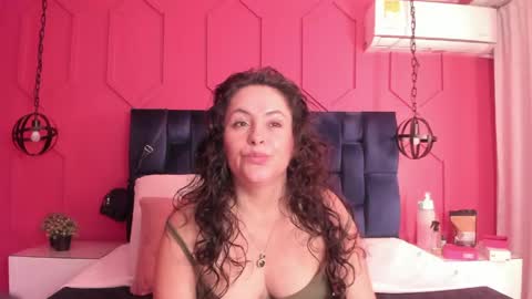 Hanny  online show from May 24, 12:04 pm