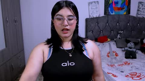 Snapshot of hanny_parkerr chatting on September 24, 5:17 am Hanny Parkerr online show from September 24, 5:17 am