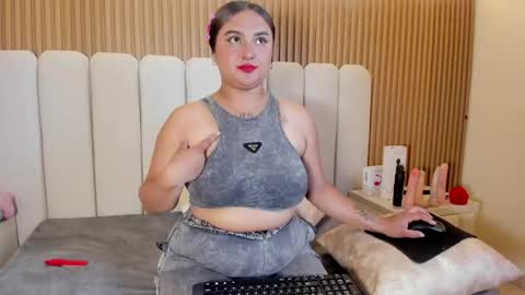 Hanny online show from May 23, 9:13 pm