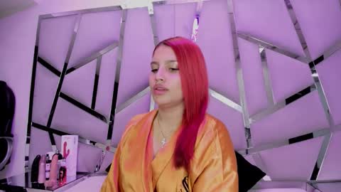 hanny_watson online show from May 5, 1:36 pm