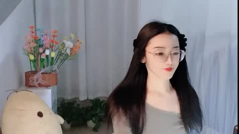 Daisy online show from April 9, 3:06 pm