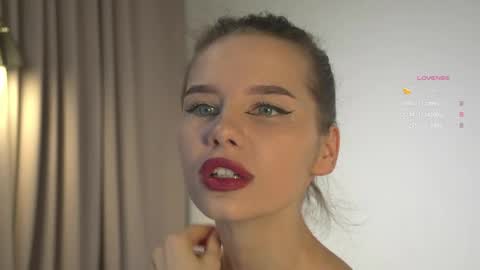 Evy  online show from May 7, 1:21 am