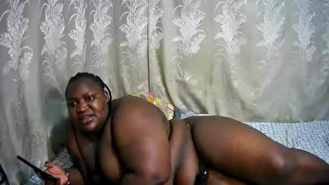 happysonia online show from February 19, 1:05 am