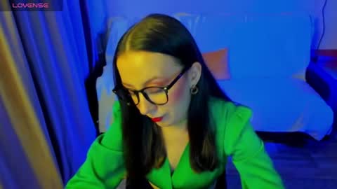 Stephanie online show from July 11, 8:20 pm