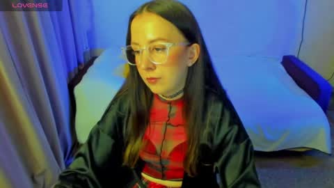 Stephanie online show from May 22, 6:06 pm