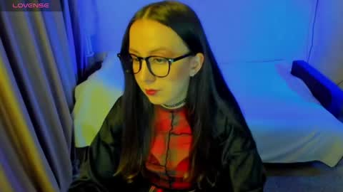 Stephanie online show from May 19, 8:49 pm