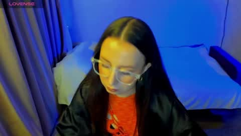 Stephanie online show from May 20, 8:50 pm