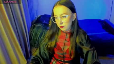 Stephanie online show from May 25, 7:13 pm