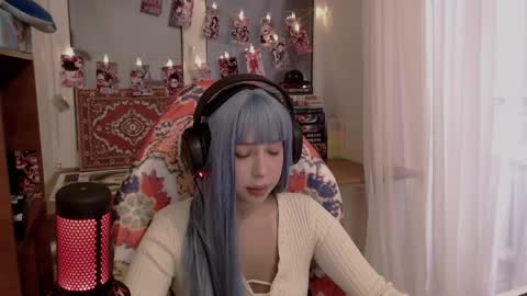 happyvibes_ online show from October 1, 2:22 pm