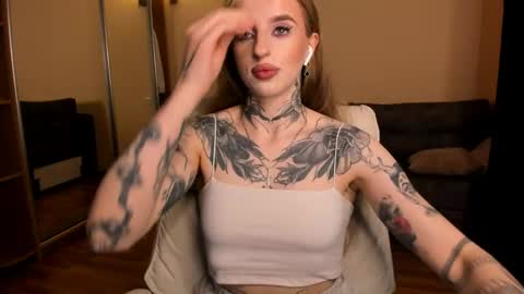Julia online show from May 13, 5:46 am