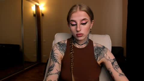 Julia online show from May 20, 4:53 am