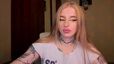 Julia online show from October 7, 6:07 am