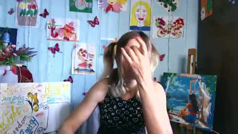 Mery online show from May 18, 2:56 pm
