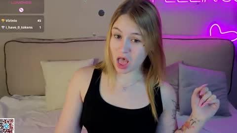 Christine online show from October 3, 2:16 am