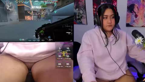 karen  online show from November 13, 10:09 pm