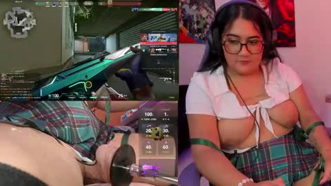 karen  online show from May 17, 7:24 pm