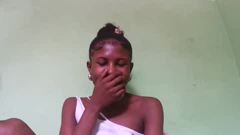 hasleyinah online show from March 23, 12:00 pm